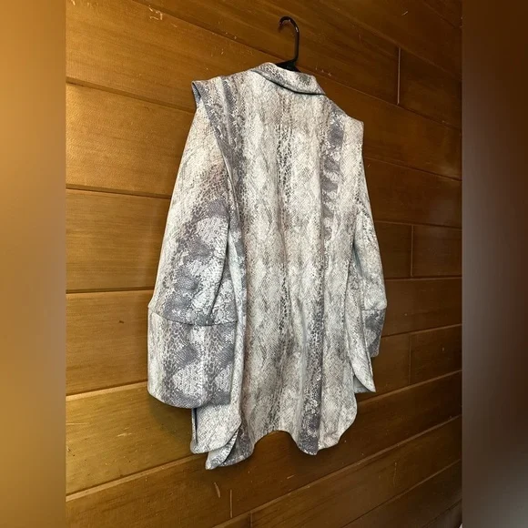 Y2K Snakeskin Drape Cross Over Jacket Women’s LARGE - Picture 13 of 13